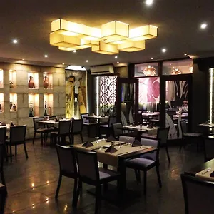 3* Hotel & Restaurant Farid